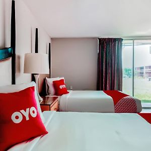 Queen Room Two Queen Beds